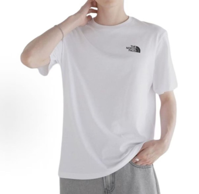 Outdoor Sport North Face - THE NORTH FACE T-shirt à manches